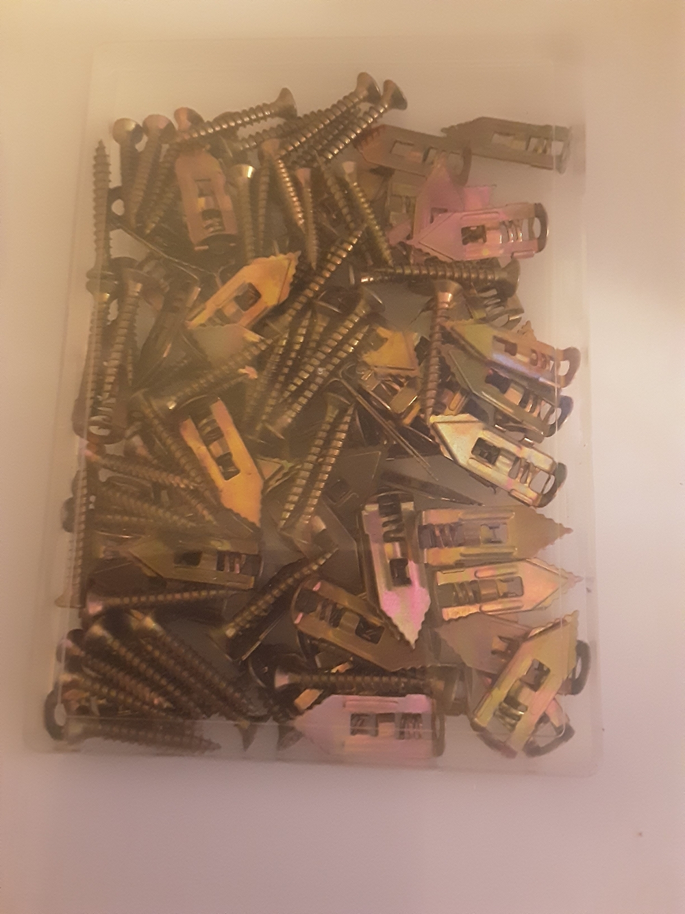 60 Pcs Self Drilling Drywall Anchors Screws Kit (40)